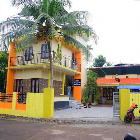Appartamento Ab Island Residency Mundrothuruth Esterno foto
