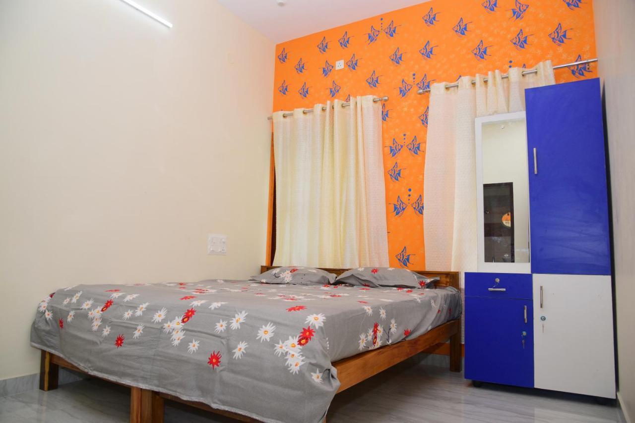 Appartamento Ab Island Residency Mundrothuruth Esterno foto